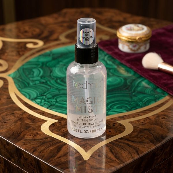 Technic Magic Mist Iridescent Illuminating Setting Spray - Image 2